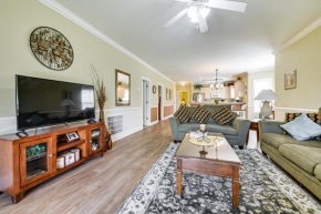 1st-Floor Condo in Myrtle Beach about 2 Mi to Ocean!